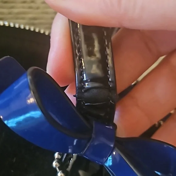 AUTHENTIC VINTAGE COACH WOOL HANDBAG WITH PATENT LEATHER HANDLE AND BOW - Picture 8 of 9